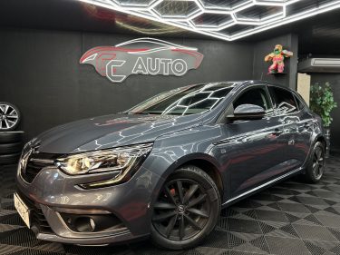 RENAULT MEGANE IV Berline cinq portes 2016