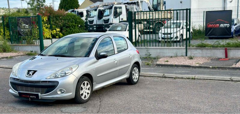 Peugeot 206+ 1.4 HDi eco 70 1398cm3 68cv 5p