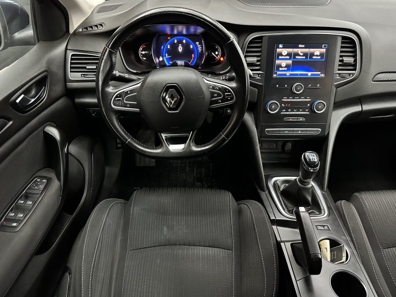 RENAULT MEGANE IV Berline cinq portes 2018