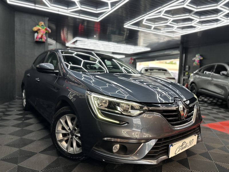 RENAULT MEGANE IV Berline cinq portes 2018