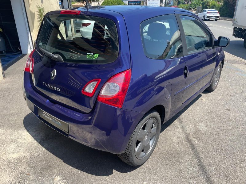 RENAULT TWINGO II 1.2 16v PARIS BVR5