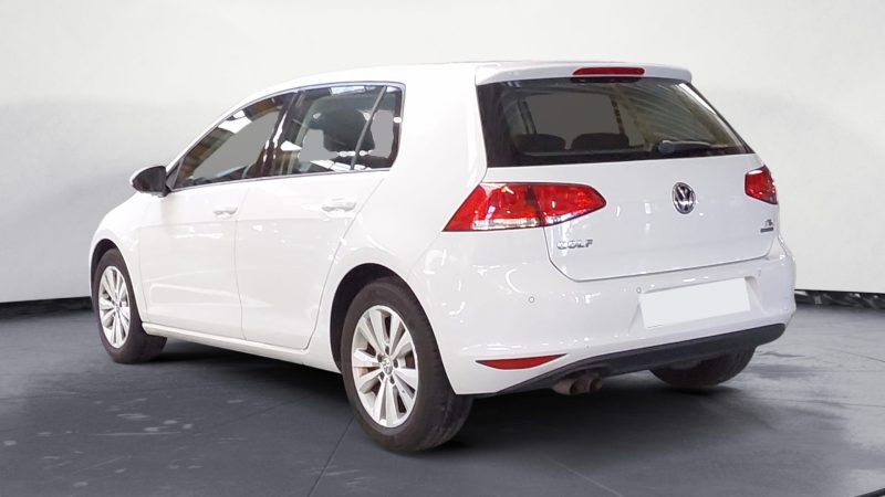 VOLKSWAGEN GOLF  2014