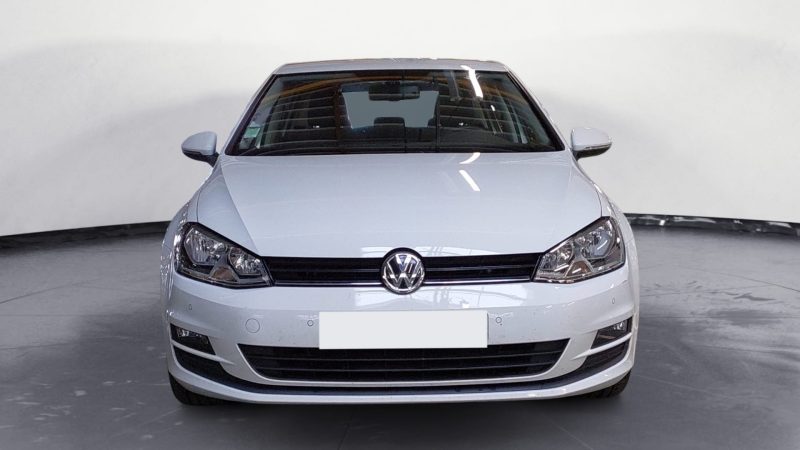 VOLKSWAGEN GOLF  2014