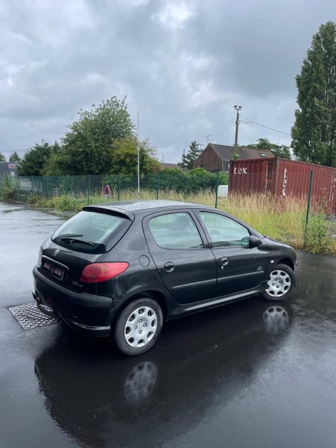 PEUGEOT 206 2005