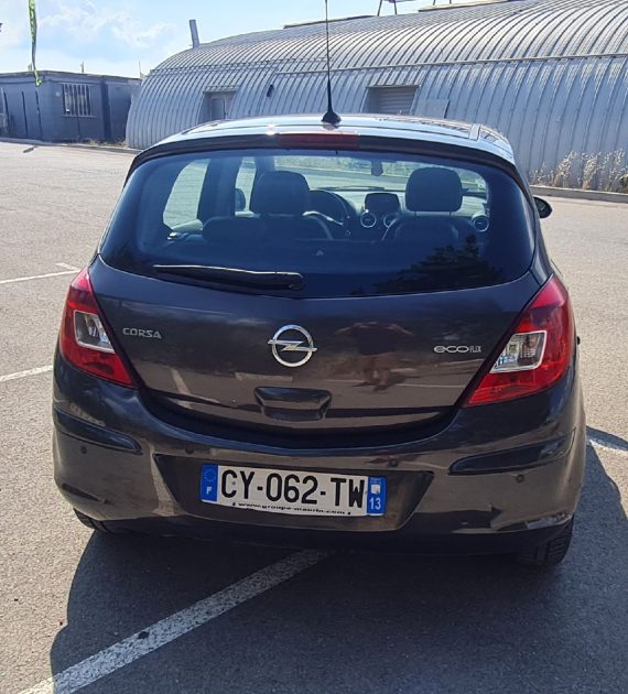 OPEL CORSA E 2013