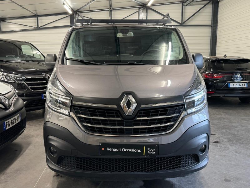 RENAULT  TRAFIC  2020