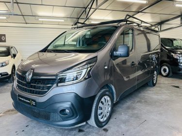 RENAULT  TRAFIC  2020