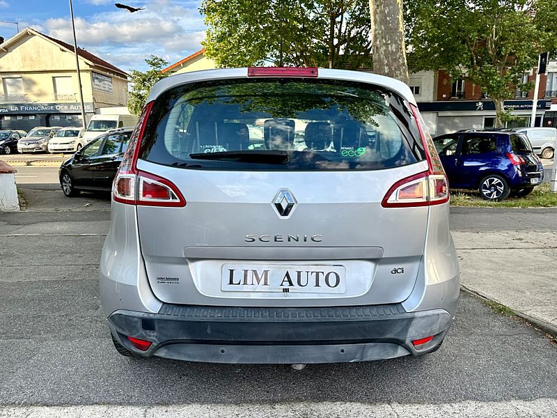 RENAULT SCENIC 2011