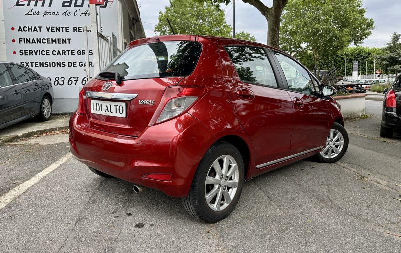 TOYOTA YARIS 2013