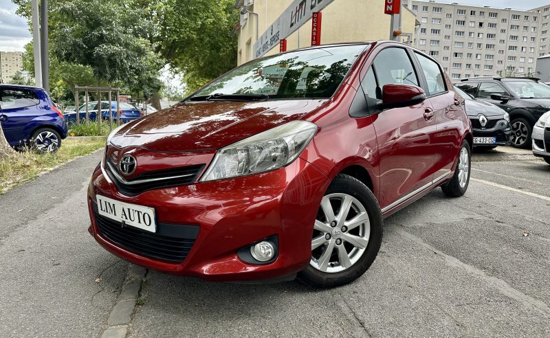 TOYOTA YARIS 2013