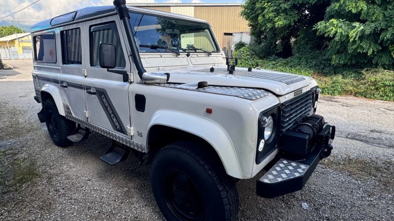 LAND ROVER DEFENDER  1995 110 2.5 TDI 113cv équipé reprise échange possible