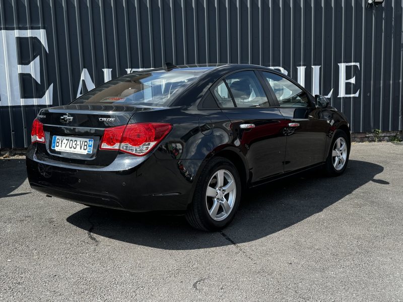 CHEVROLET CRUZE 2011