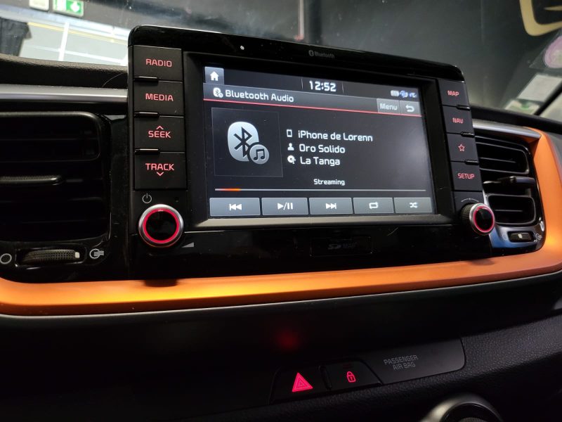 KIA STONIC 1.0 T-GDi 120cv DESIGN / CARPLAY+CAMÉRA DE RECUL+FULL ENTRETIEN KIA+2ÈME MAIN