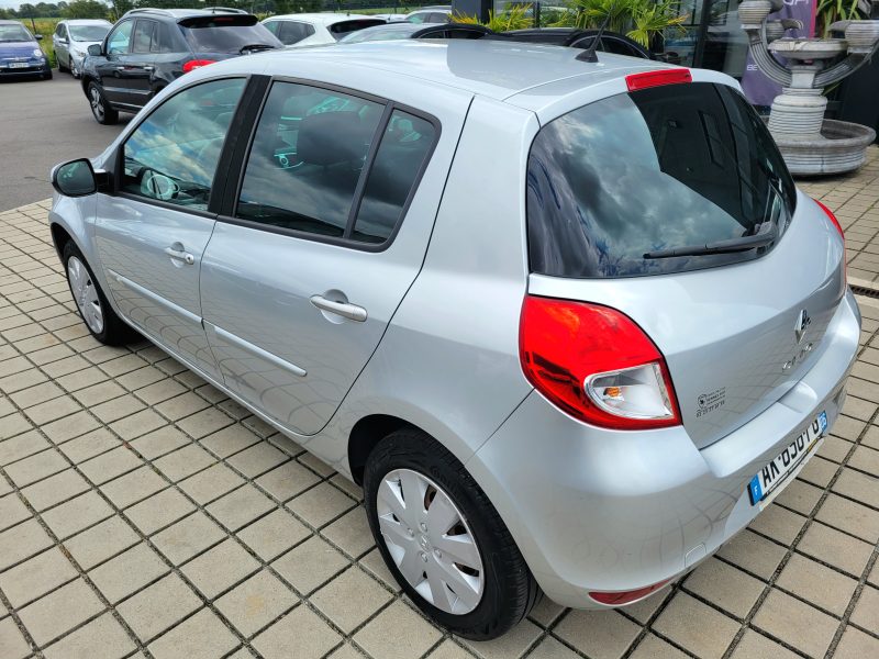 RENAULT CLIO 2010