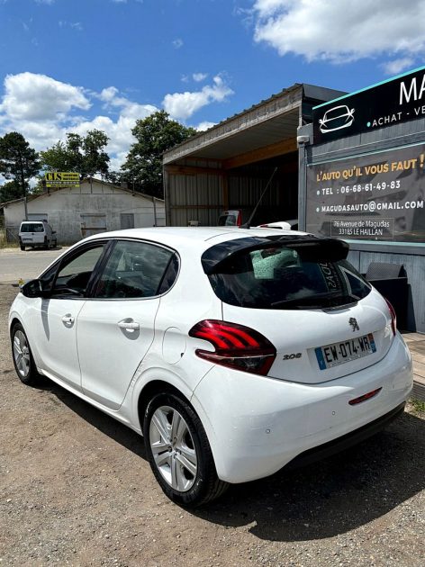 PEUGEOT 208  2018