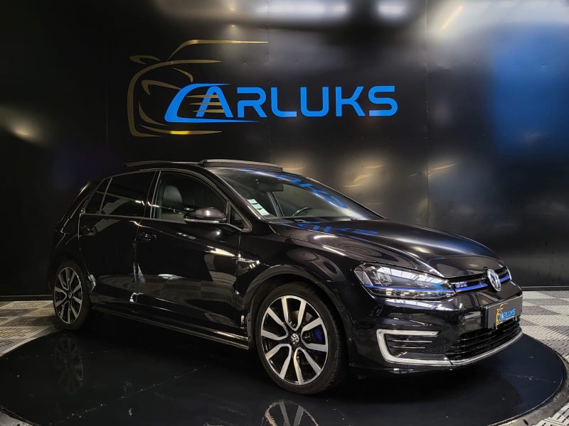 VOLKSWAGEN GOLF VII GTE 1.4 TSI BLUE MOTION DSG6 /TOITOUVRANT+PARK ASSIST+CARPLAY/