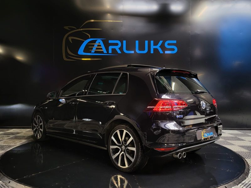 VOLKSWAGEN GOLF VII GTE 1.4 TSI BLUE MOTION DSG6 /TOITOUVRANT+PARK ASSIST+CARPLAY/