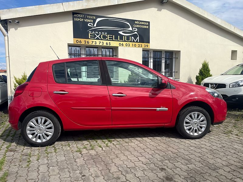 RENAULT CLIO 2009