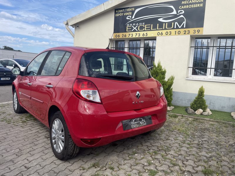 RENAULT CLIO 2009