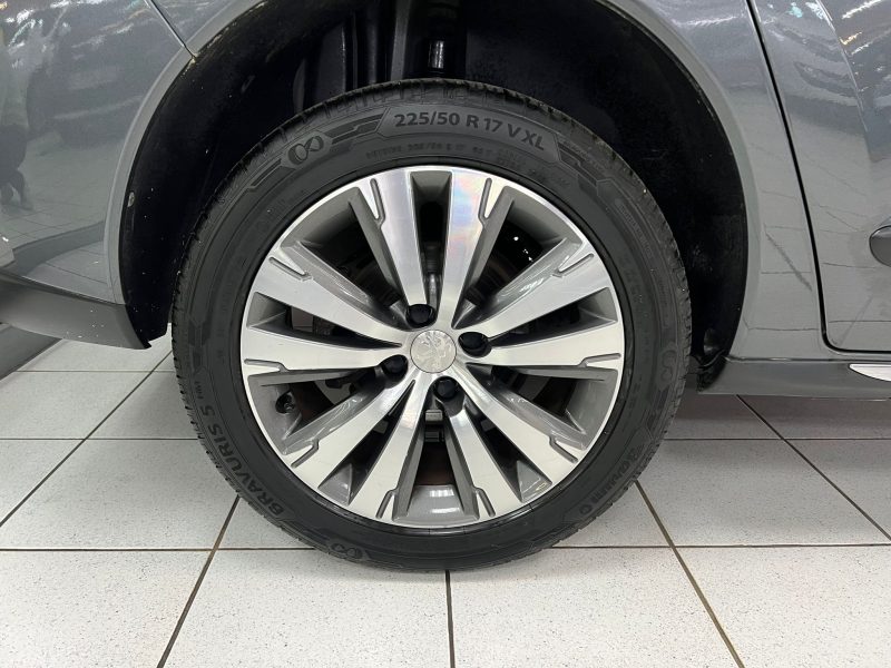 PEUGEOT 3008 1.2 PURETECH 130CH S&S ALLURE