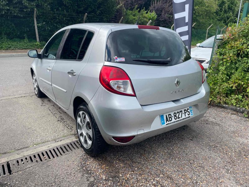 RENAULT CLIO III 1.5DCI 70CV