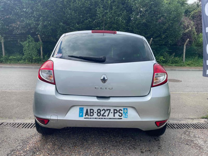 RENAULT CLIO III 1.5DCI 70CV