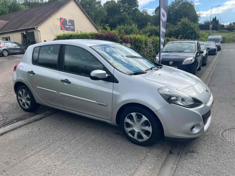 RENAULT CLIO III 1.5DCI 70CV