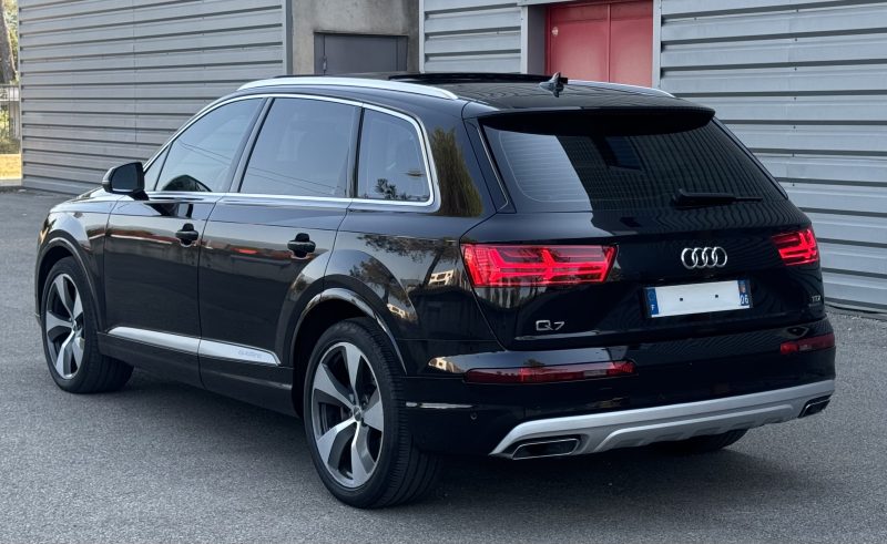 AUDI Q7 3.0 V6 TDI Quattro 272 Avus 7 Places