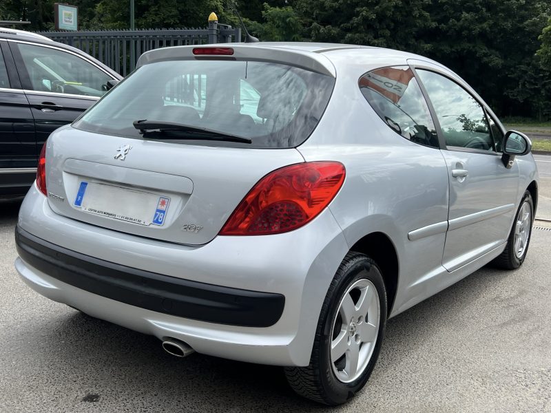 PEUGEOT 207 SPORT PACK 1.4 VTI 95 Cv 5 PLACES / BLUETOOTH 85 300 Kms - GARANTIE 1 AN