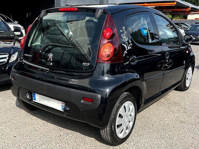 PEUGEOT 107 PHASE 3 1.0 68 Cv 5 PORTES CLIMATISATION BLUETOOTH CRIT AIR 1 - GARANTIE 1 AN