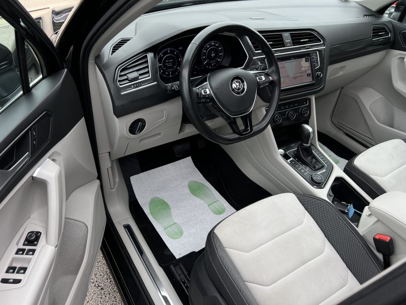 VOLKSWAGEN TIGUAN II CARAT 4MOTION 2.0 TDI 150 1ERE MAIN TOIT OUVRANT DSG7 COCKPIT - GARANTIE 1 AN