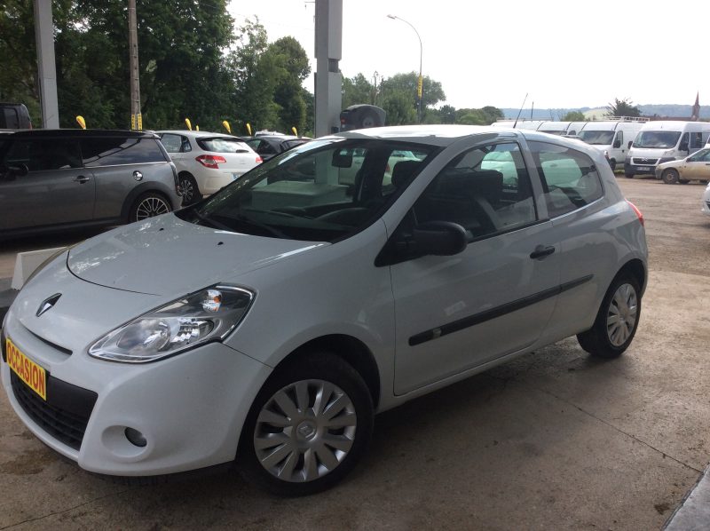 RENAULT CLIO III 75CV 2011 CRIT'AIR 2