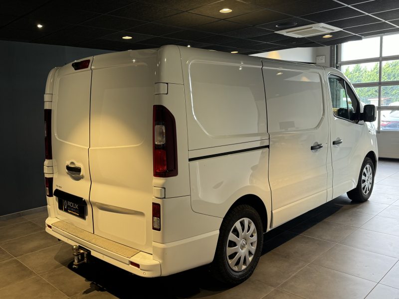 RENAULT TRAFIC  2019