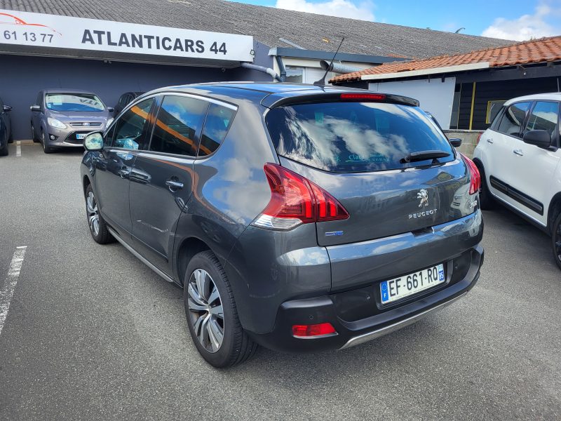 PEUGEOT 3008 SUV 2016