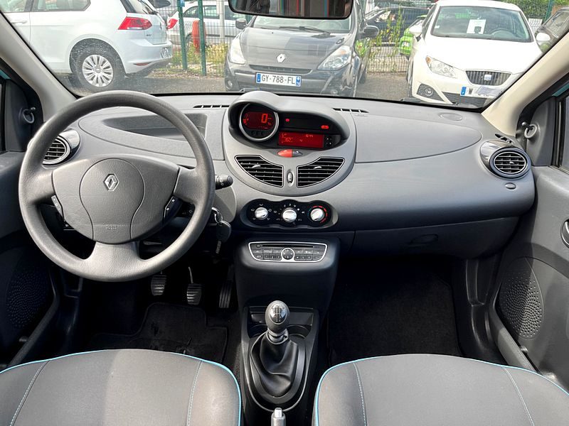 RENAULT TWINGO II 1.2i 75CV