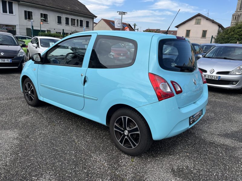 RENAULT TWINGO II 1.2i 75CV