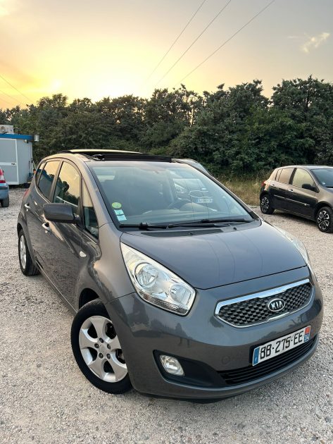 KIA VENGA 2010