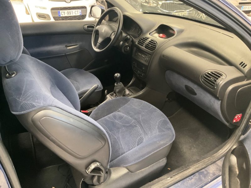 PEUGEOT 206 1.4