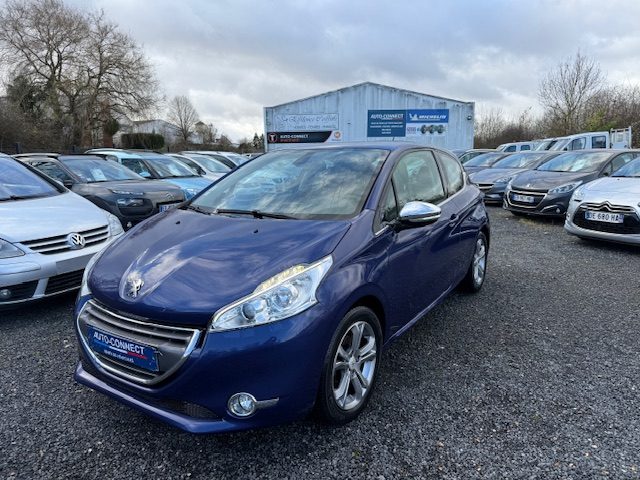 PEUGEOT 208 1.2 VTi Allure 2012 - 43287 KM