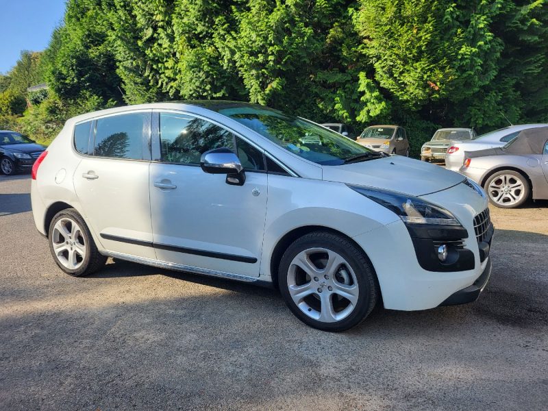 PEUGEOT 3008 Monospace 2013