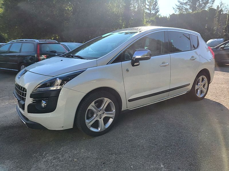 PEUGEOT 3008 Monospace 2013