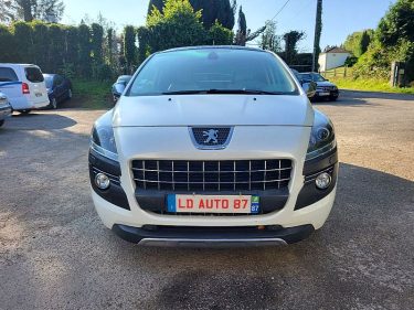 PEUGEOT 3008 Monospace 2013