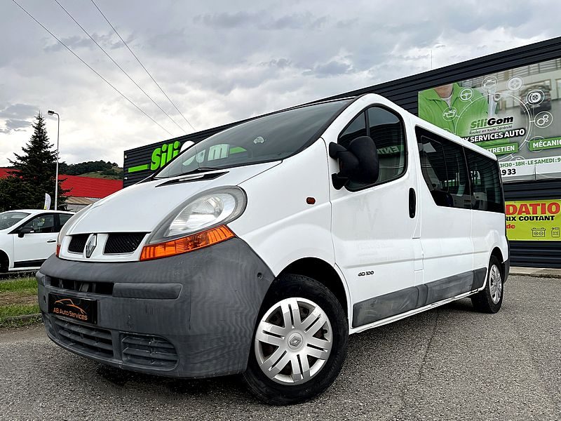 RENAULT TRAFIC 2005