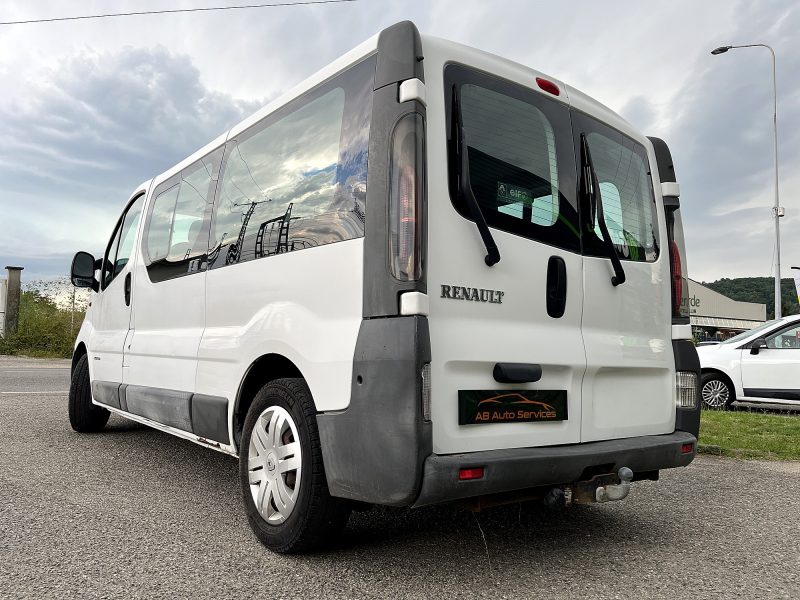 RENAULT TRAFIC 2005