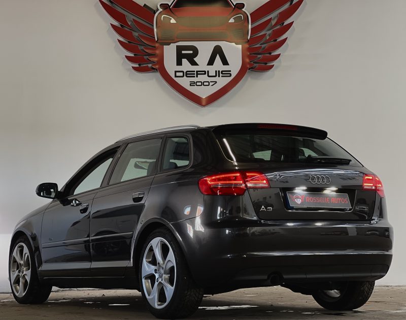 AUDI A3 1.6 TDI 105CH SPORTBACK AMBITION ATTELAGE