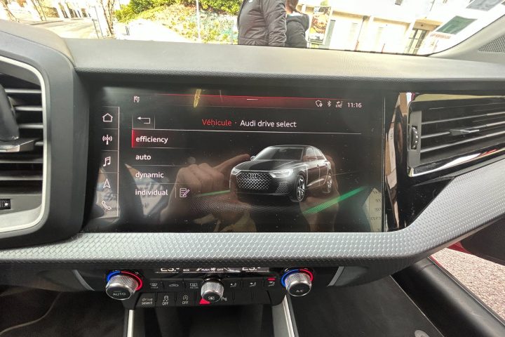 AUDI A1 SPORTBACK TFSI 116 ch Design Luxe - CarPlay / GPS / Camera de Recul / Pre Sens / Garantie