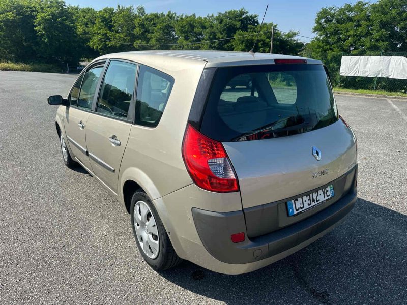 RENAULT GRAND SCÉNIC II 2007