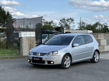 VOLKSWAGEN GOLF 5 2005