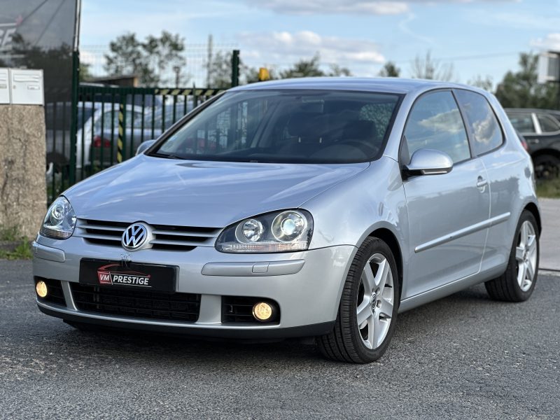 VOLKSWAGEN GOLF 5 2005