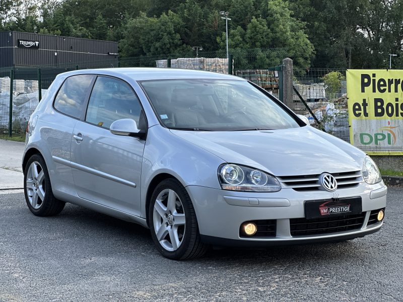 VOLKSWAGEN GOLF 5 2005